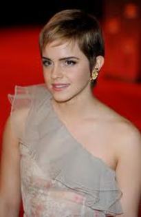 BAFTA awards 2011 - Emma at AWARDS ceremonies
