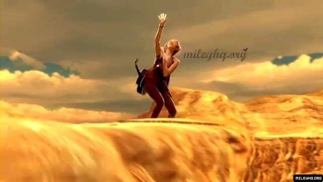 MileyHq_org_(1073) - Miley Cyrus - The Climb Screencaptures