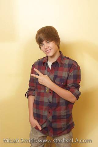 8 - x_Justin_Bieber_Photoshoot_7_x