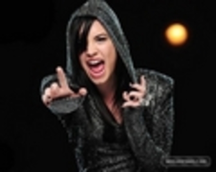 rember-december-music-video-pics-demi-lovato-8853358-120-96