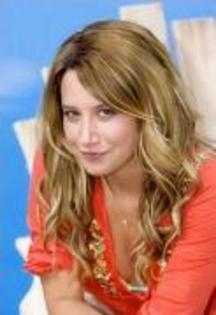 HCSJPPBYDVSTNOHBOFN - ashley tisdale