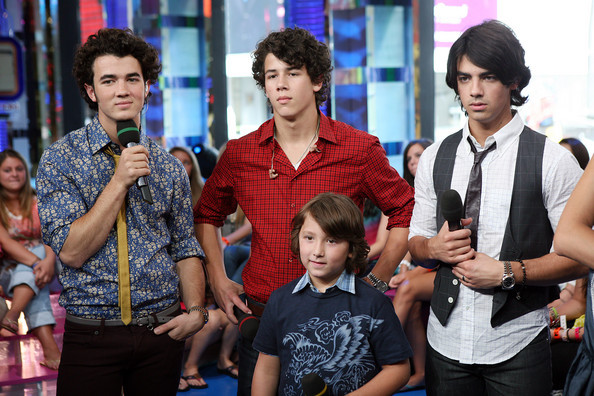 MTV TRL Present Jonas Brothers And Yung Berg (4) - MTV TRL Present Jonas Brothers And Yung Berg