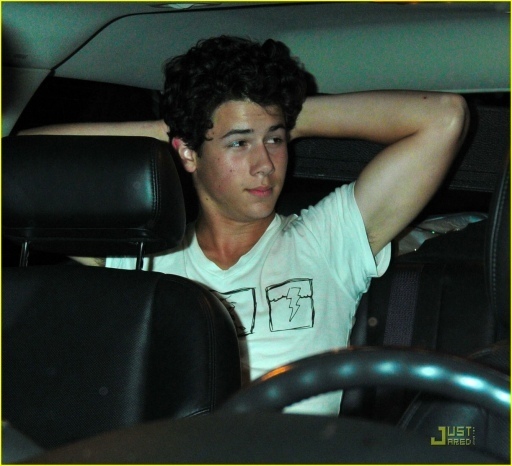 28 - Jonas Brothers