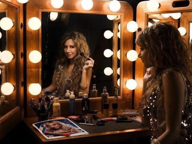 Ashley in the mirror