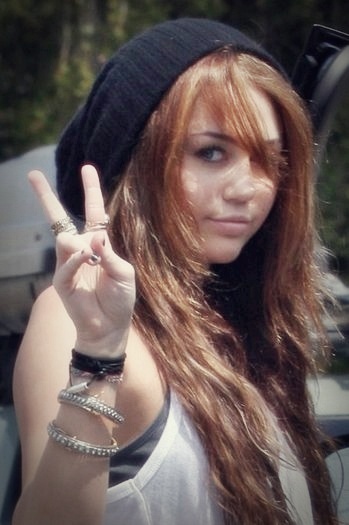 miley cyrus - Pictures_edited_by_me