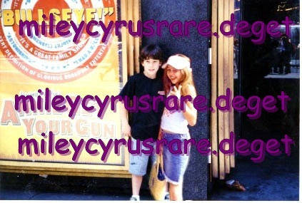 me and nick when we was little - a very rare pic with miley and nick