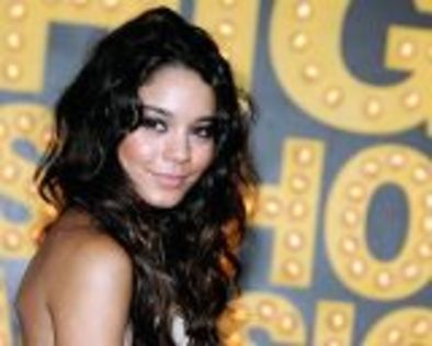 vanessa-hudgens_75 - love vanessa