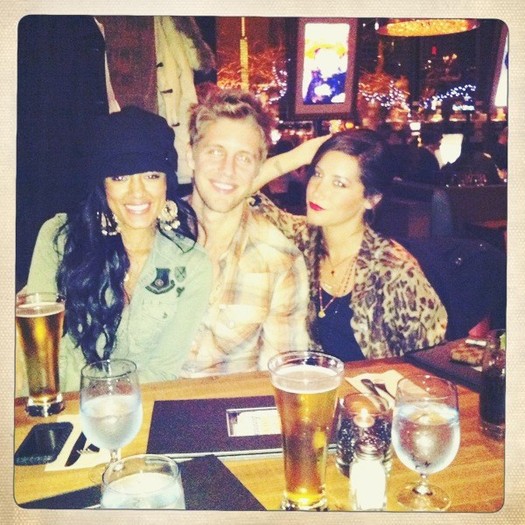 I love good friends... Out to dinner with the crew @heatherhemmens and Matt