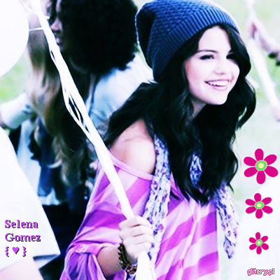 1-Selena-Gomez---5518