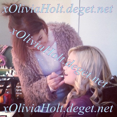 Olivia - Holt - Rare - Photo - 051