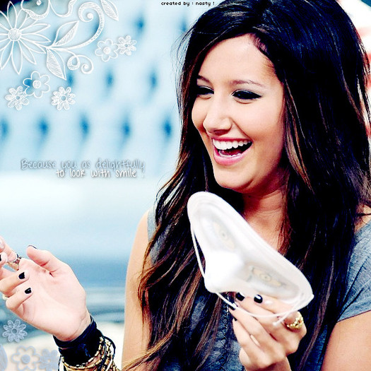 0097527925 - Ashley_Tisdale