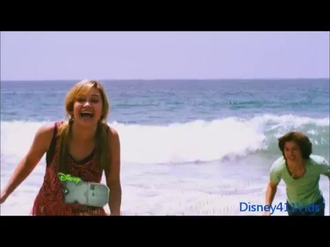 Disney XD\'s _Kickin\' It_ summer bumper with Leo Howard and Olivia Holt 007