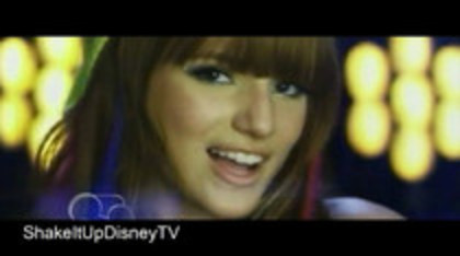 41588893_FKSNUJFSB - bella thorne and zendaya coleman-watch me