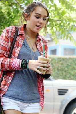 Miley (53)