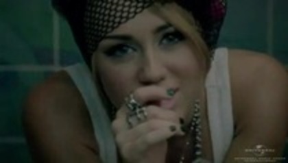 Miley Cyrus - Who Owns My Heart - Official Video (128)