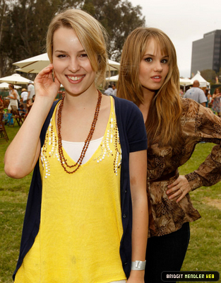 normal_bridgit-mendler-0012