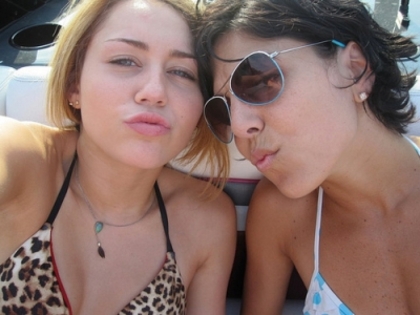 kissss - x Miley personal pics