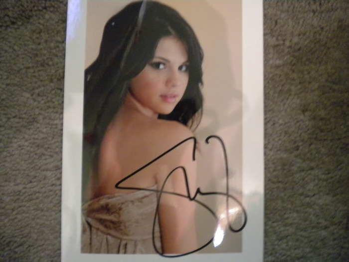 3 - Pictures with autograph