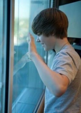 We-love-Justin-Bieber-justin-bieber-11261570-266-373 - Justin Bieber