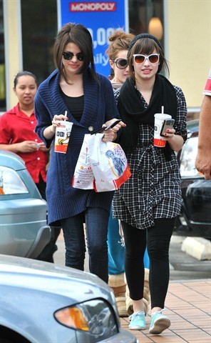 ;- - At McDonald s w Selena and Dallas