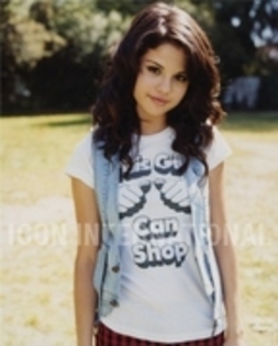 Selly Gomez is my angel (847) - Some pics with Selena