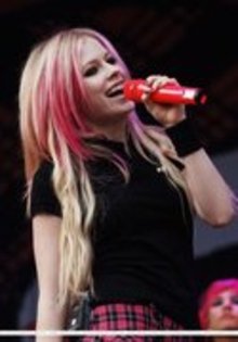 10262285_PMJZFZJHD - Avril  Lavigne