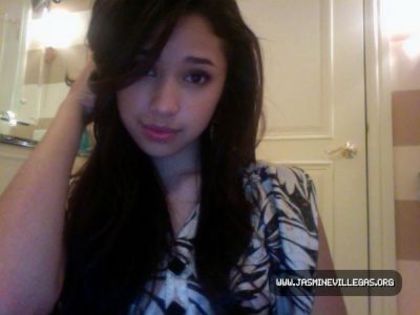 Jasmine Villegas Personal Photos (38)