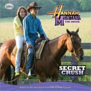 12904972_WSUQTVHZQ - x Hannah Montana The Movie Book