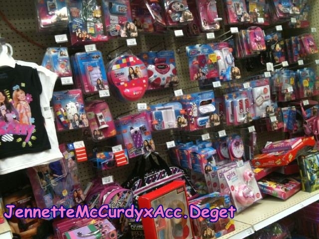 After a Christmas show, stopped in a Toys\'r\'us for old time\'s sake.. Wasn\'t expecting this aisle