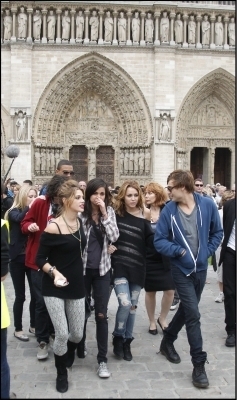 Filming LOL in Paris. xD (144)