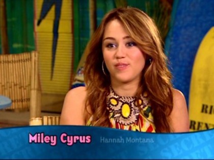 normal_HANNAH_005 - Brandi-Cam on the set of Hannah Montana 3