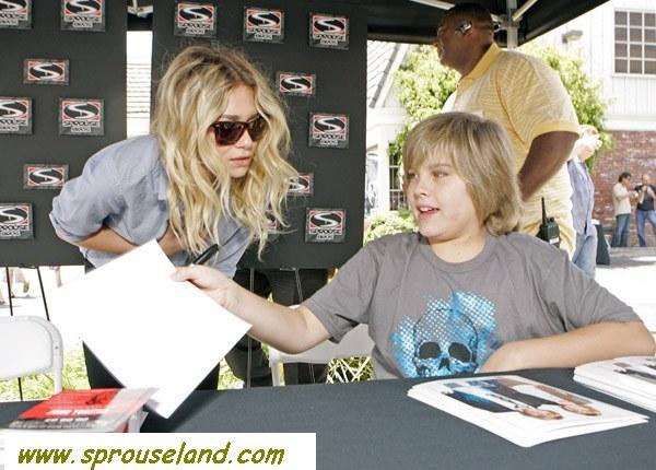 dylan-cole-sprouse-ashley-olsen-10