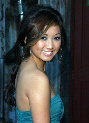 Beautiful-Brenda--3-brenda-song-399564_290_400