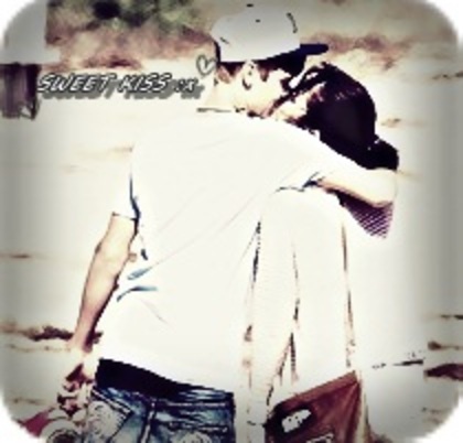 Sweet Kiss .. :x - x - JB - Photoscape - x