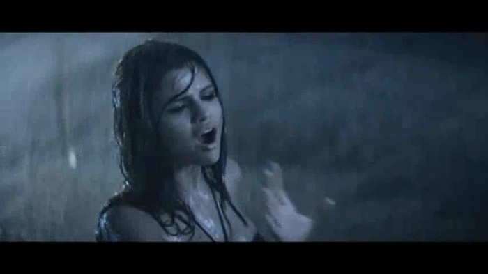 Selena Gomez & The Scene - A Year Without Rain 576