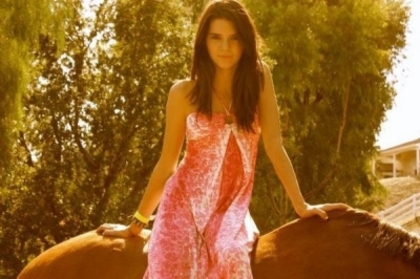 normal_100 - x - Kendall Jenner - x