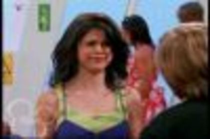selena gomez in the suite life on deck (46)
