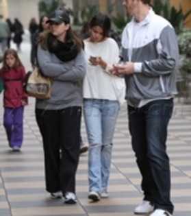 Selly Gomez is my angel (1275) - Some pics with Selena