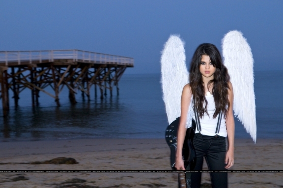 normal_018 - Selena Gomez cute angel