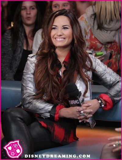 demi-lovato-new-music-live-muchmusic-2