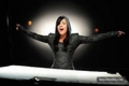 rember-december-music-video-pics-demi-lovato-8853331-120-80