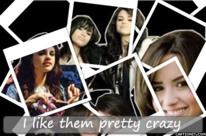 captionit0085526970D39 - sely and Demi nice pictures