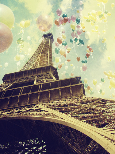 eiffel,tower,fun,paris,vintage,balloons,eiffel,balloons-c0b99025f9e6292c20667e3331ca942e_h