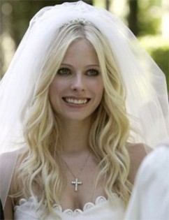 Avril Lavigne wedding hairstyle