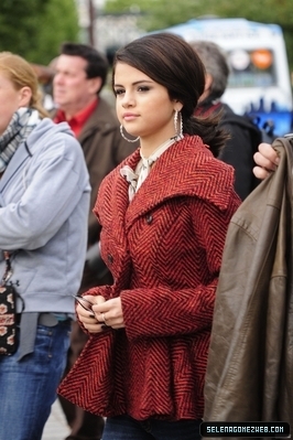 normal_selena-gomez-006 (2) - Buna