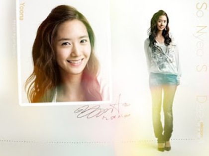 YOONA+Wallpaper-7