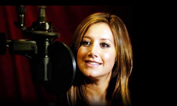 Ashley_Tisdale_1241081291_3