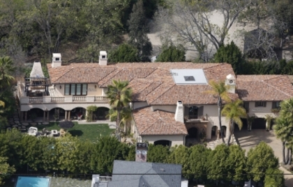 Miley Cyrus - Cyrus Family House (7)
