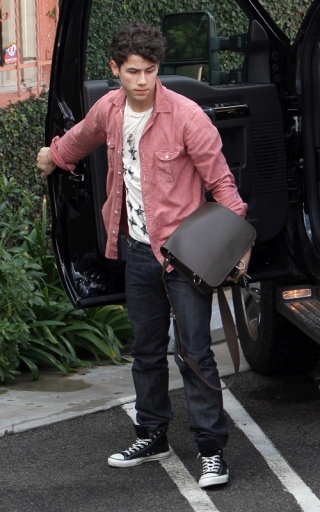 normal_nick-jonas-022010-1 - Nick-arriving at studio in West Hollywood