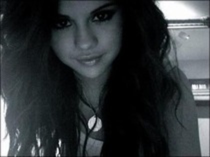 3 - Selena rare personal pictures